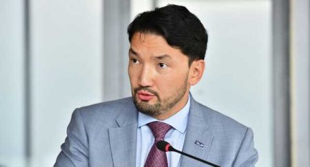 Kazakhstan’s First Gay Party To Be: Oshakbaev Will Invest Sberbank’s Money In Nur Otan’s Blue Carriage