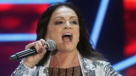 74-year-old Sofia Rotaru began complications due to Omicron