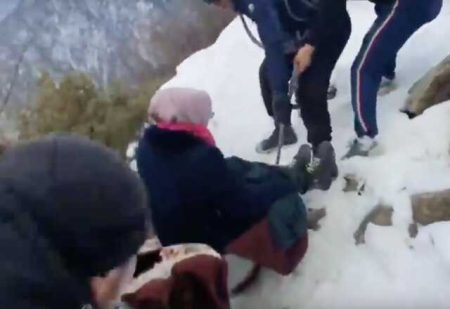 In Dagestan, A Pregnant Woman, Who Was Carried By Neighbors Through The Mountains To The Hospital, Lost A Child