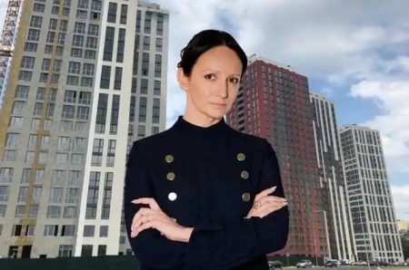 Vlada Molchanova And Her Company Stolitsa Group: The Key To The Success Of A Controversial Property Developer Demonstrated By The Unauthorized Construction Of The Varshavsky Plus Residential Complex