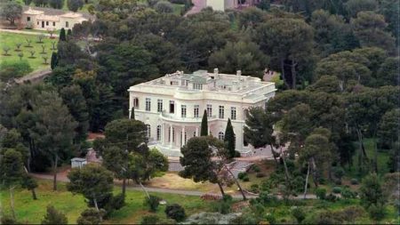 French Authorities Froze Abramovich’s Villa On The Cote D’azur