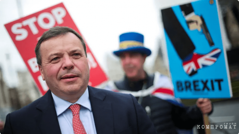 English Nouveau Riche Arron Banks Could Not Get Rid Of The “Russian Trace” In His Campaign To Leave Britain From The Eu For £9 Million