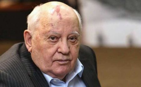 Hematomas On The Hands, But With A Smile On His Face: A Photo Of 91-Year-Old Gorbachev Appeared In A Hospital Bed